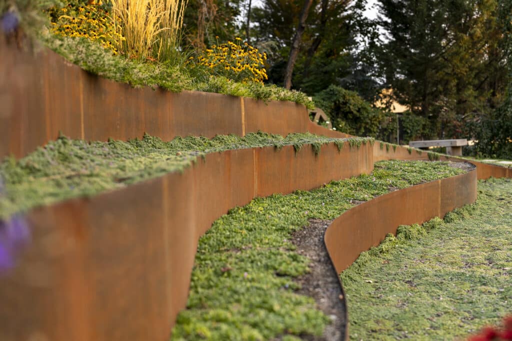 Gilmer Farms - closeup of steps in landscaping