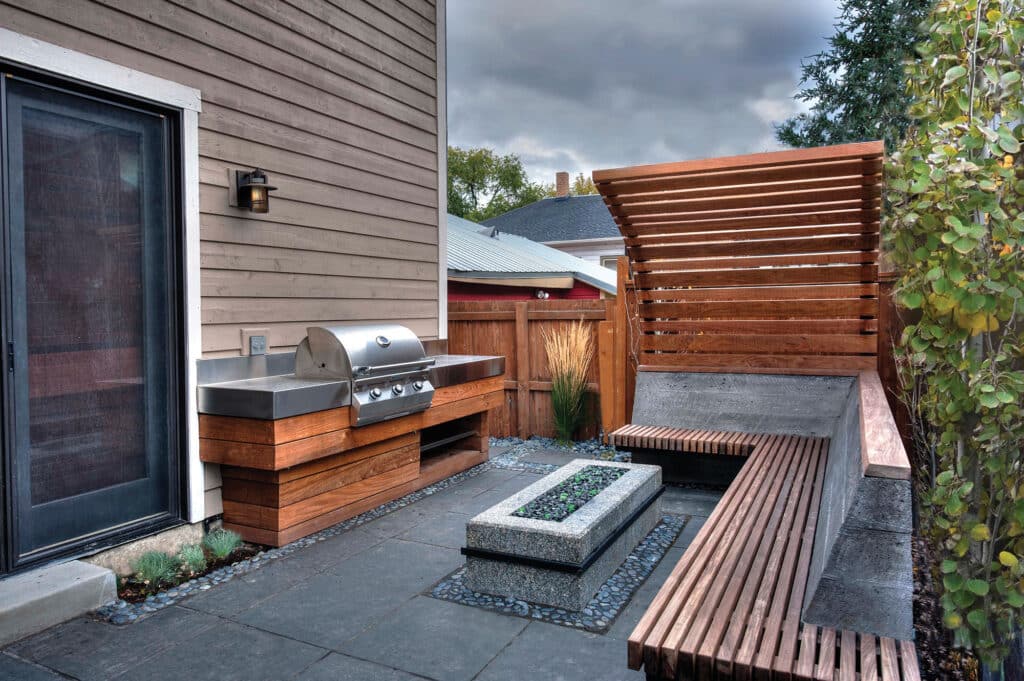 Sherwood - grill and seating area